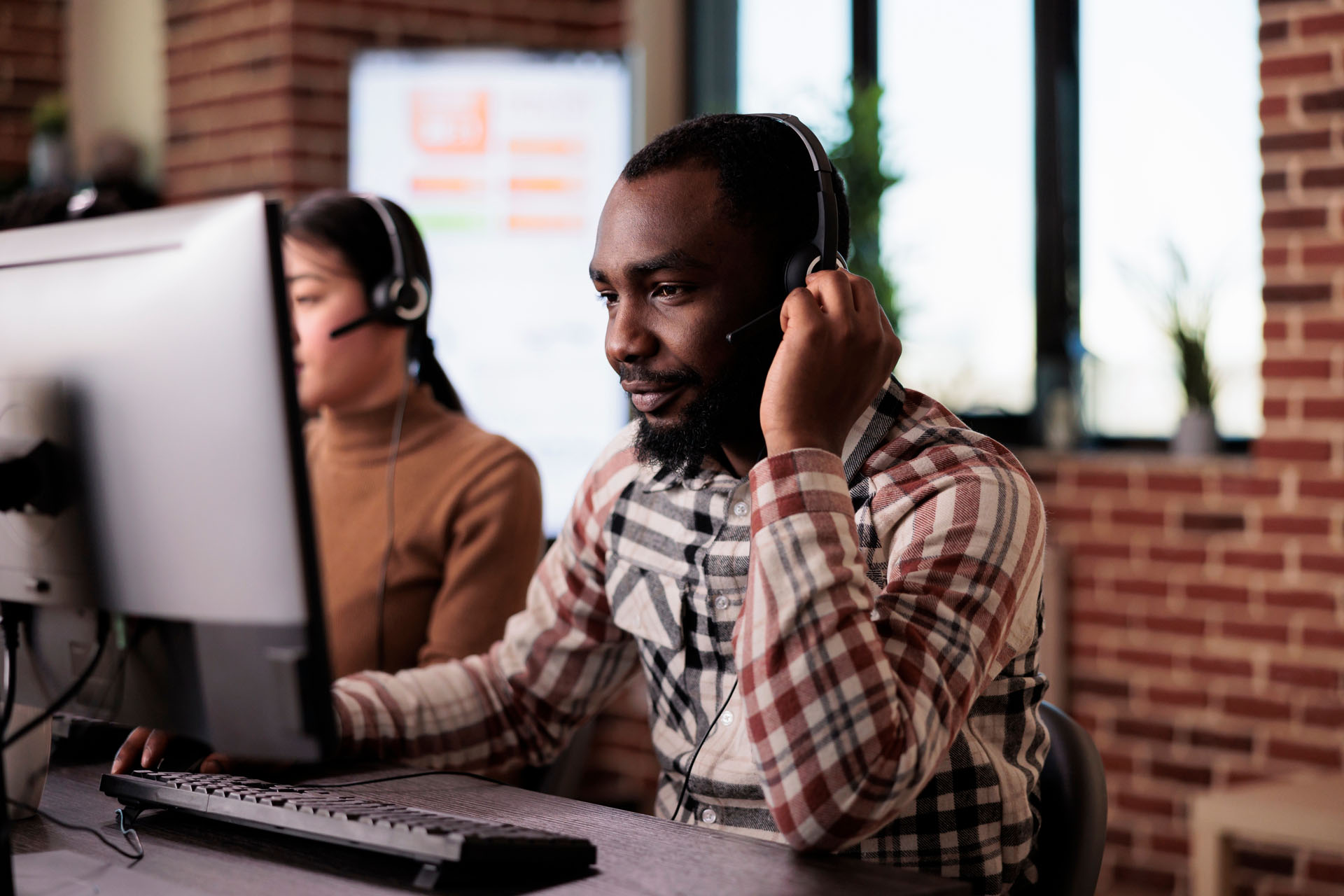 conseiller-relation-client-a-distance